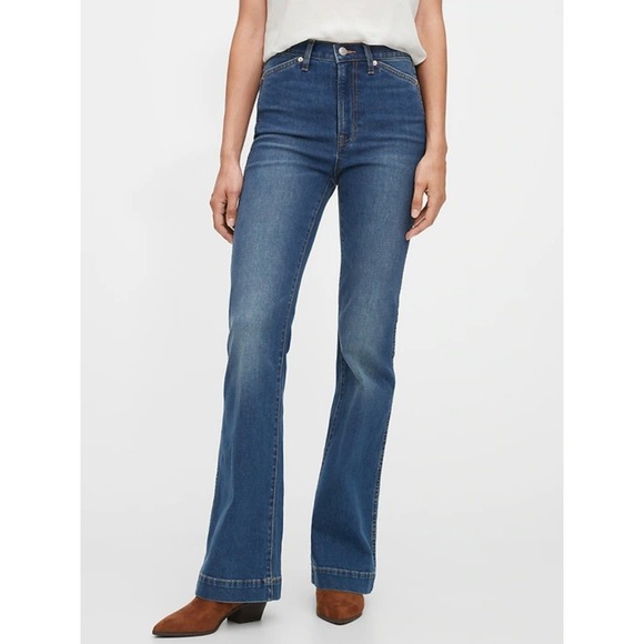 GAP Denim - GAP Womens High Rise Flare Jeans Size 6/28R Hendrix Wash Medium Denim